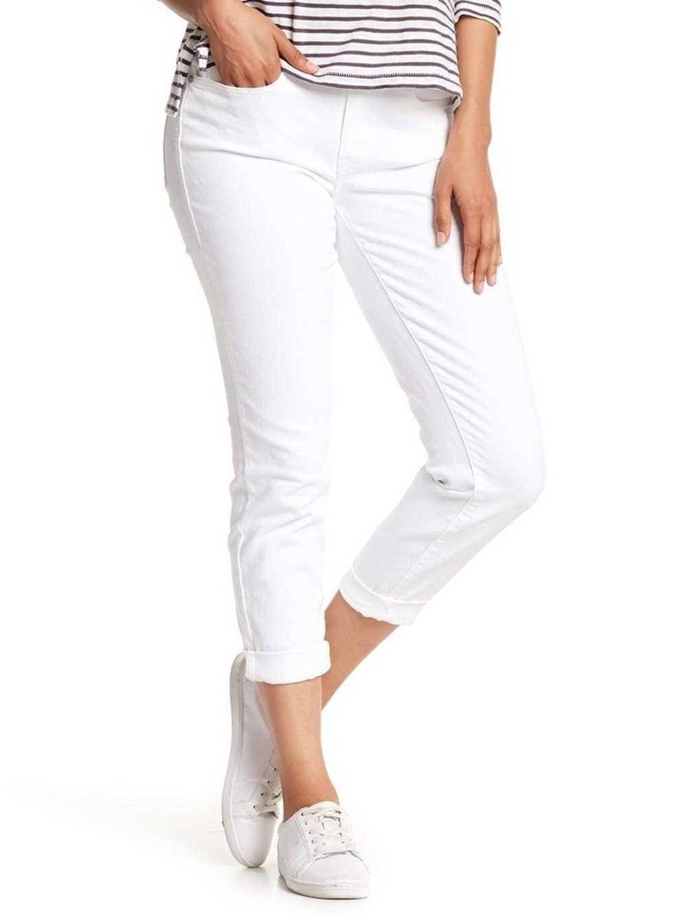 NWT Vince Mason Relaxed Rolled White Denim Womens Size 27